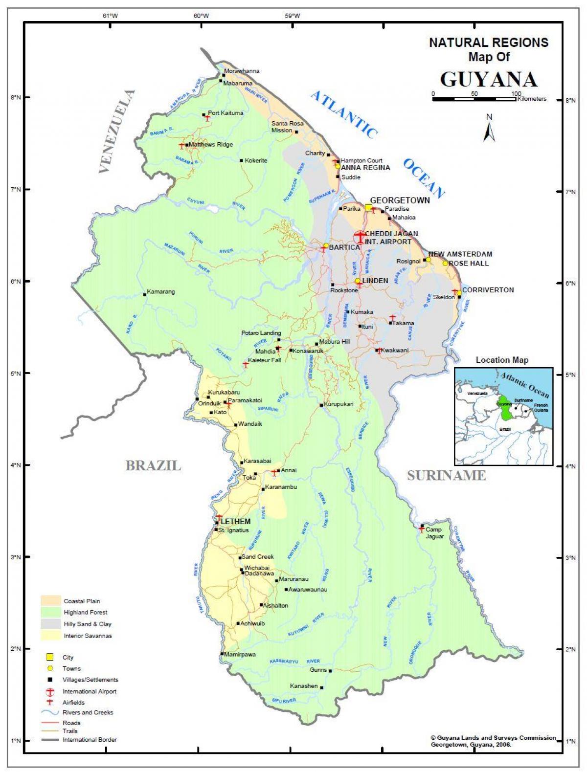 mapa Guyany ukazuje 4 přírodní regiony